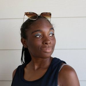 Meet your Posher, Sierra